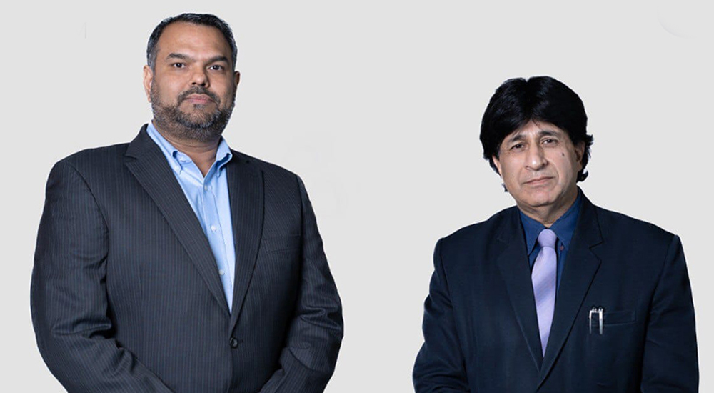 (Left to right) Jai Bhatia, Director of Sales and Marketing at Newcom and Manish Bakshi, the Managing Director of BenQ.